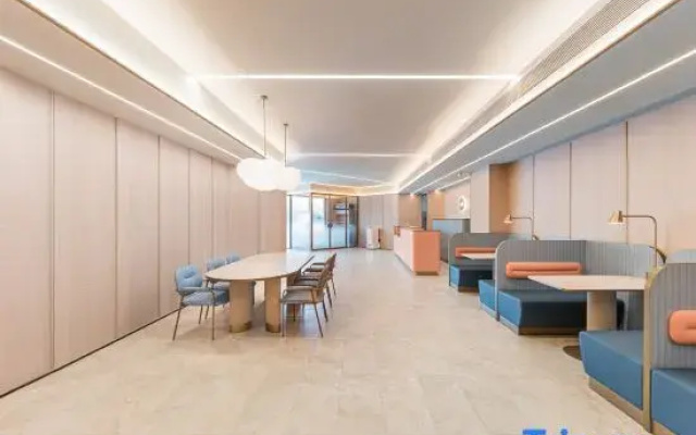 HanTing Hotel (Tianjin Binhai International Airport)