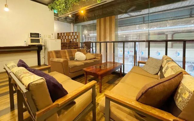 ARO Cafe - Hostel