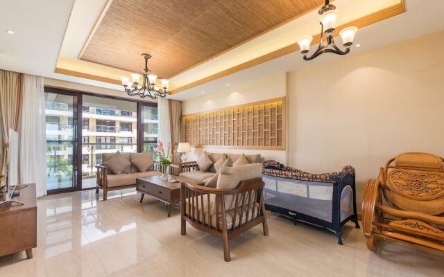 Yalong Bay LanSeJiaRi Villa Aprtment