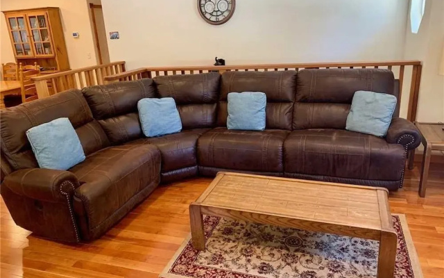 793 Hazel - 4 Br Home