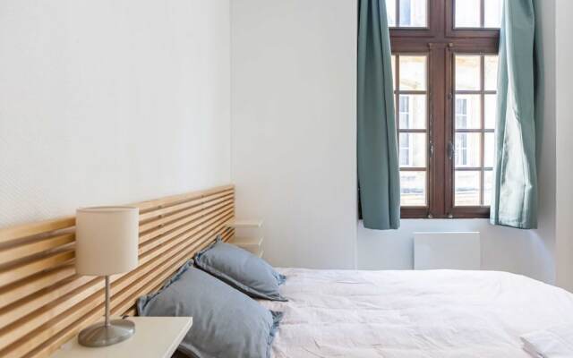 Cosy apartment in historic center by GuestReady