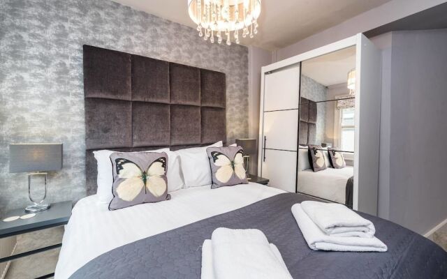 Beautiful 2 BED Apartment - Centre of Chelsea