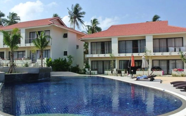 8 BR Quadruple Houses Choeng Mon Beach