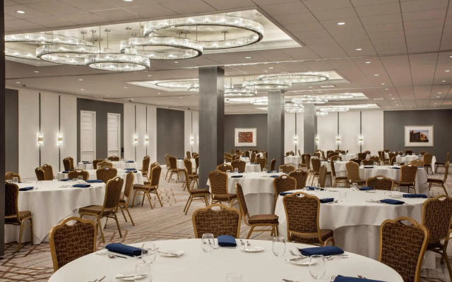 Sheraton Philadelphia University City Hotel
