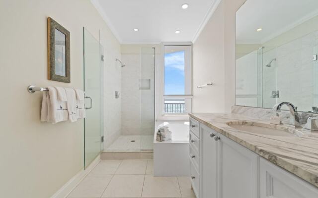 La Playa by Luxury Coastal Vacations