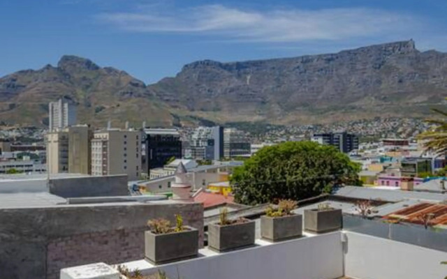 Signal Hill 1 by CTHA, Cape Town