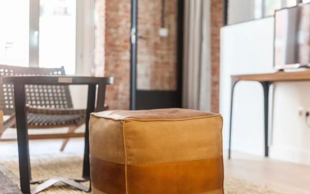 MIT House The Barn69