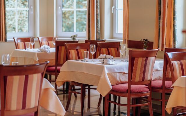 Schlossl Hotel Kindl