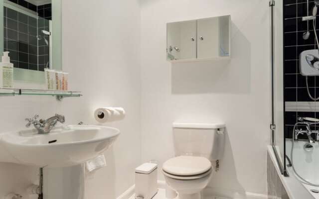 The South Kensington Place - Modern Bright 4bdr Townhouse