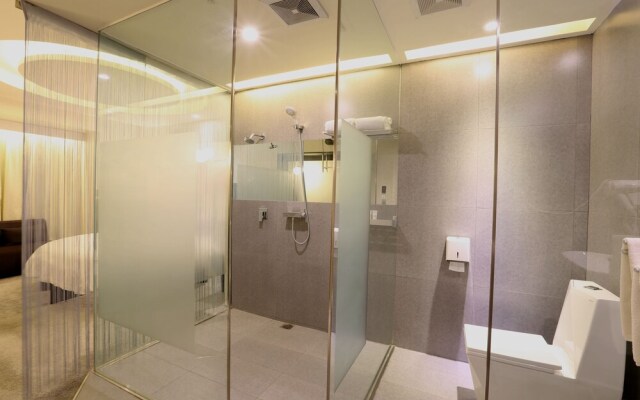 Leshan Wow Hotel