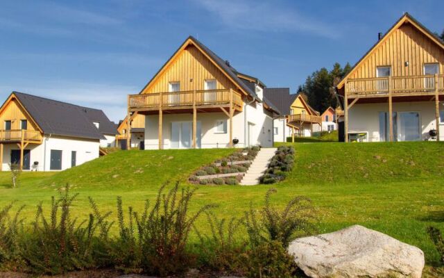 Lakeside Village 6