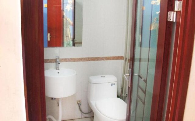 Luoyang Longmen Youth Hostel