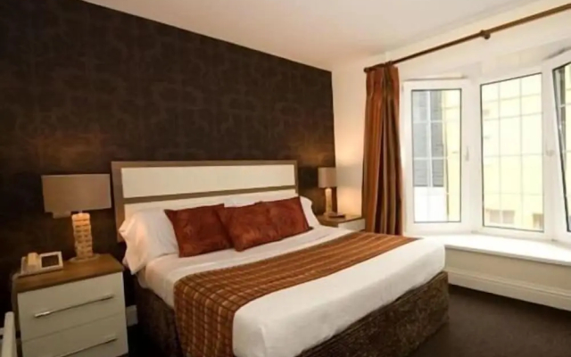 White Lady Hotel