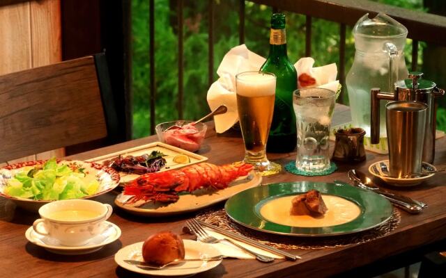 Gableview Forest Inn