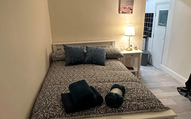 Lovely Studio Apartment in London