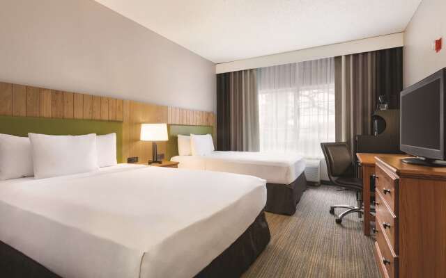 Country Inn & Suites by Radisson, Springfield, OH