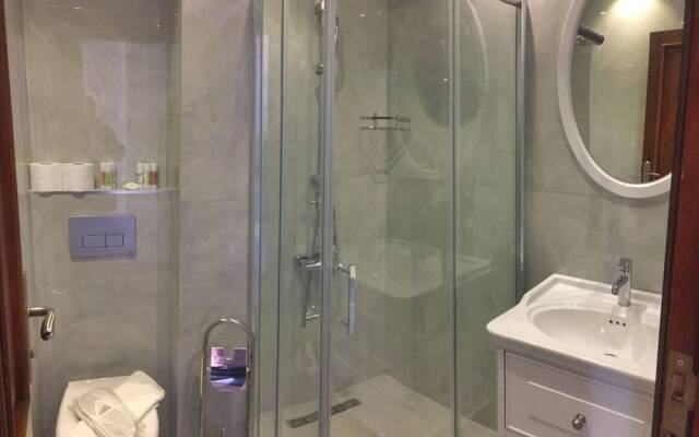 White Garden Hotel