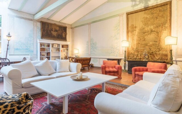 Luxury And Spacious 4 Beds 4 Baths Apartment In The Heart Of Trastever