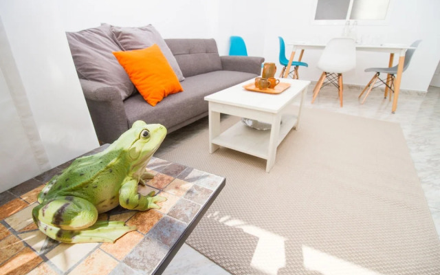 Spacious and Bright Apartment by La RecepciÃ³n