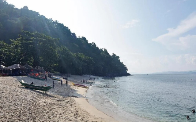 OYO 91246 Pulisan Ekowisata Homestay Near Wisata Pantai Desa Pulisan (Pulisan Beach Tour)