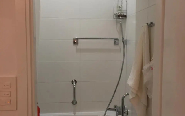 VERY CLOSE Studio Apartment