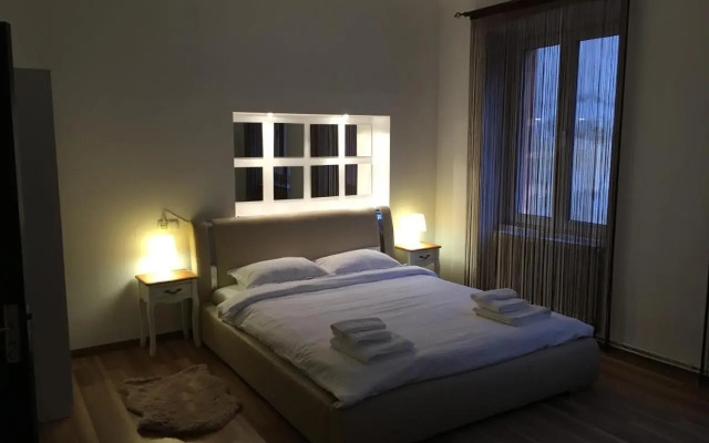9 Central Residence