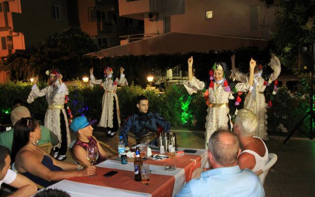 Blue Palace Hotel & Family