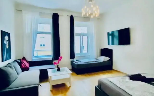 2BR Apartment Close to Stadthalle