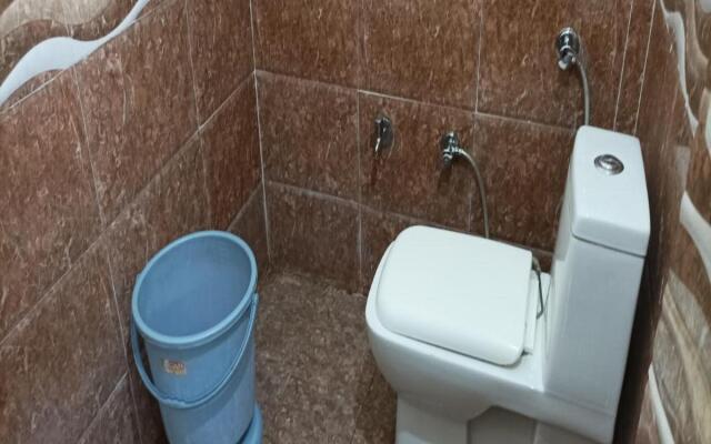 Staygo Hotel Near Haridwar Railway station