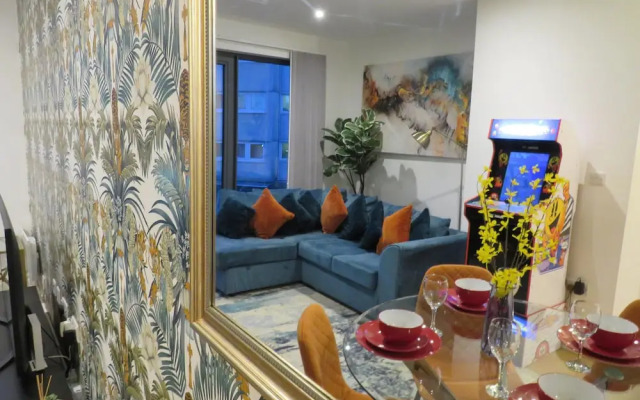 Comfyluxe 2bed 2bath,central,sleeps7,arcademachine