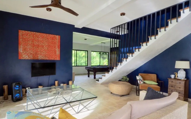 Blue Jungle Lodge