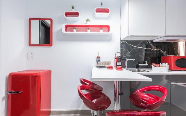 Iguana Gold Luxury Suites 1min from Ermou str
