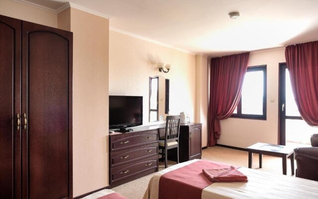 House Diona