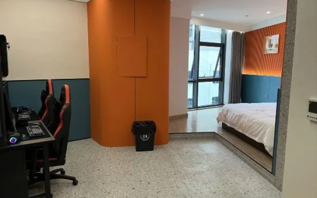 Baojing Sifangyuan E-sports Hotel