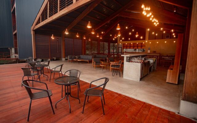 Hotel Enai
