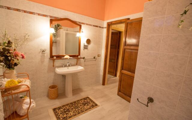 Villa Sassina by Mmega