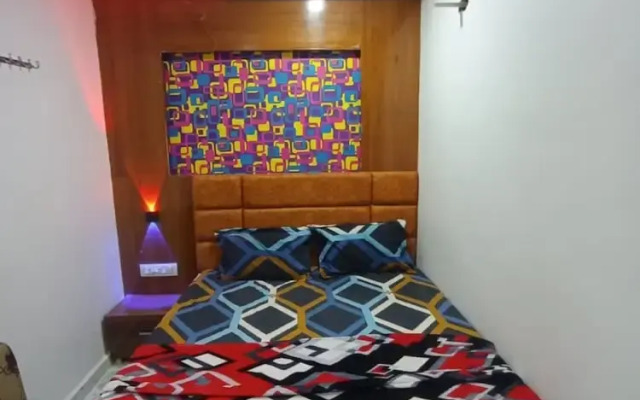 Goroomgo Sanskar Villa Ahmedabad