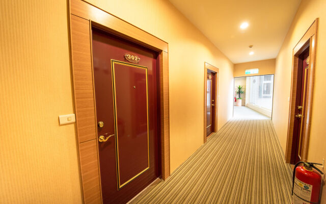 AOIKE Hot Spring Hotel