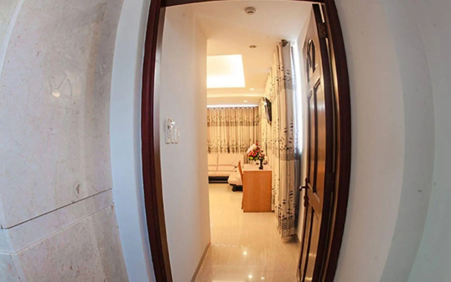 Lucky Star Hotel 266 De Tham