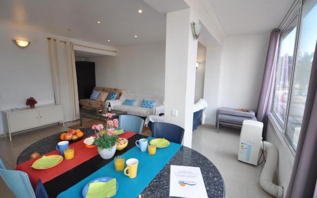 RNET - Rhc - 2101 - Rosas Holiday Center