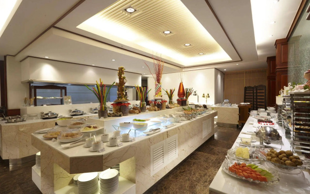 Lao Plaza Hotel