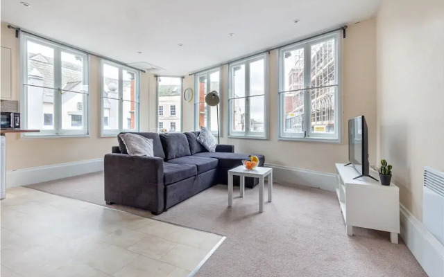 Worcester City Centre Apartment - 2 Bedrooms