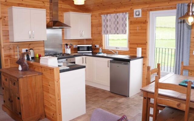 Loch Leven Lodge 4
