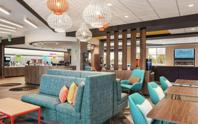 Tru By Hilton Milwaukee Brookfield
