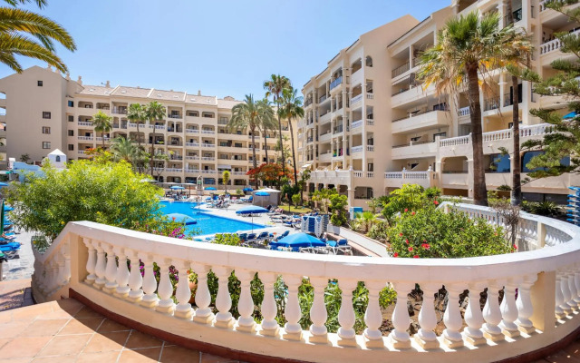 Matthew's Flat Los Cristianos by LoveTenerife