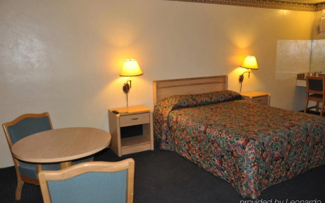 Travelers Inn Manteca