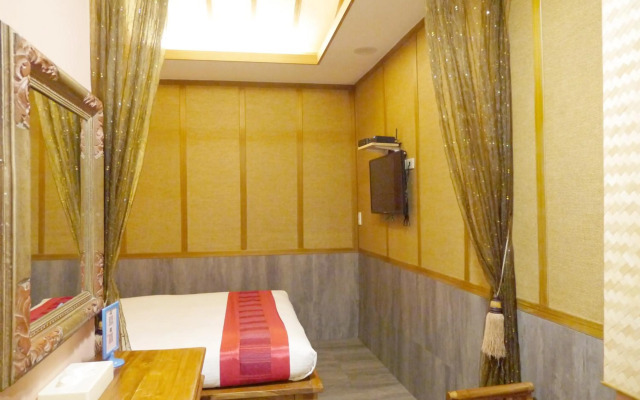 Sin Sin Hotel I