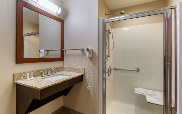 Comfort Inn Aikens Center