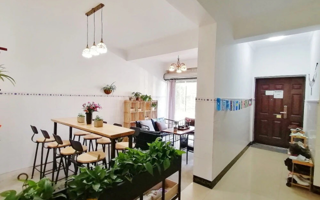 Kunming LiuxiaChunshu Hostel