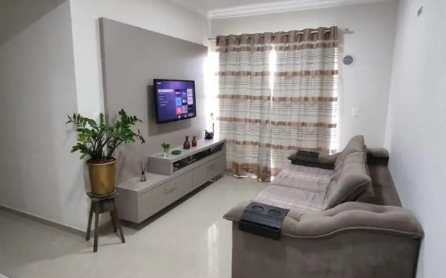 Apto em Bombinhas 400m do mar